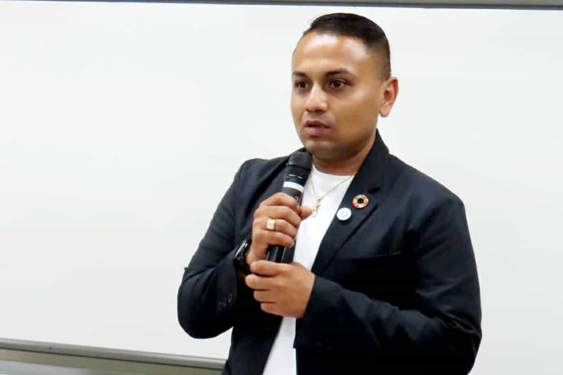 MYO KYAW KYAW {MD.FarHann}のアバター