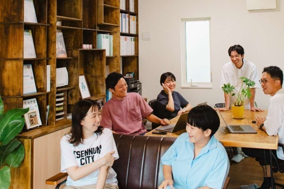 まるオフィスの画像
