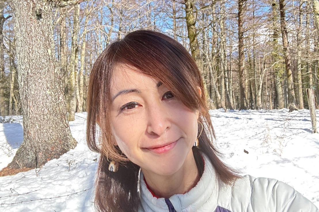 プロジェクトメンバー紹介①　積田綾子（小児科専門医・リハビリ科医・ヨガインストラクター・福祉施設経営）のメインビジュアル