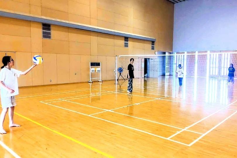 【中高生はバレーで盛り上がっています】のメインビジュアル