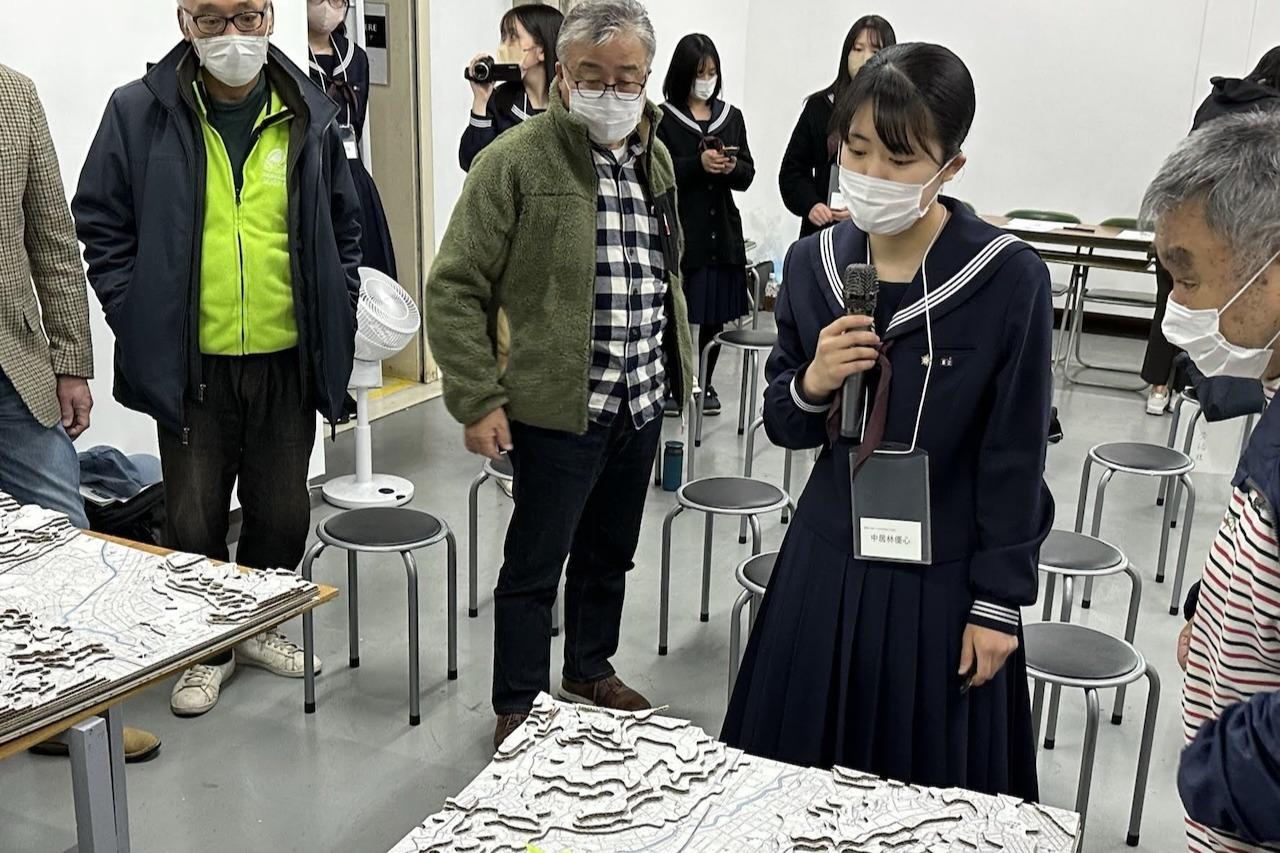 【卒業生の声】防災で培った「行動力」が今の自信。後輩たちへエール！／釜石版クロスロードゲーム考案・中居林優心さんのメインビジュアル