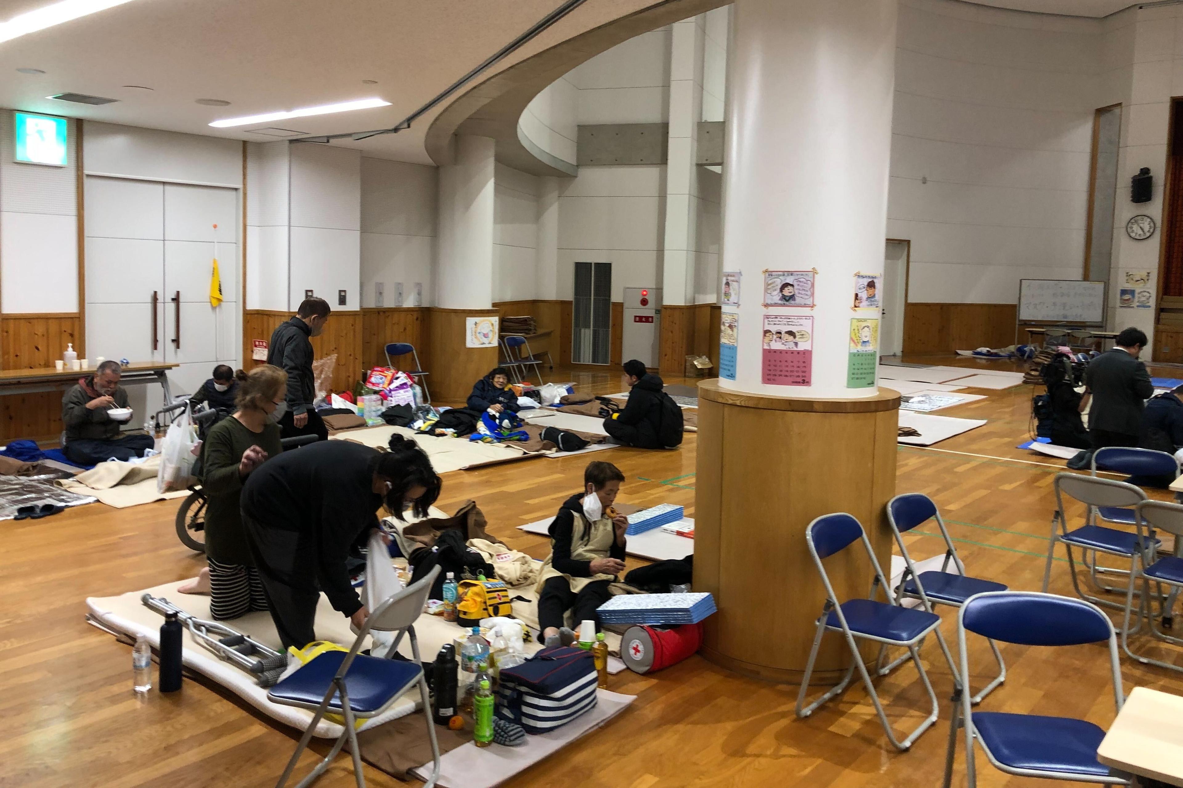 11/19　炊き出し準備と簡易ベッドの搬入のメインビジュアル