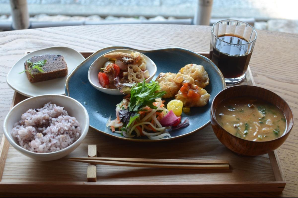 ランチ＆お惣菜試作とホームページ素材の撮影をしました♪のメインビジュアル