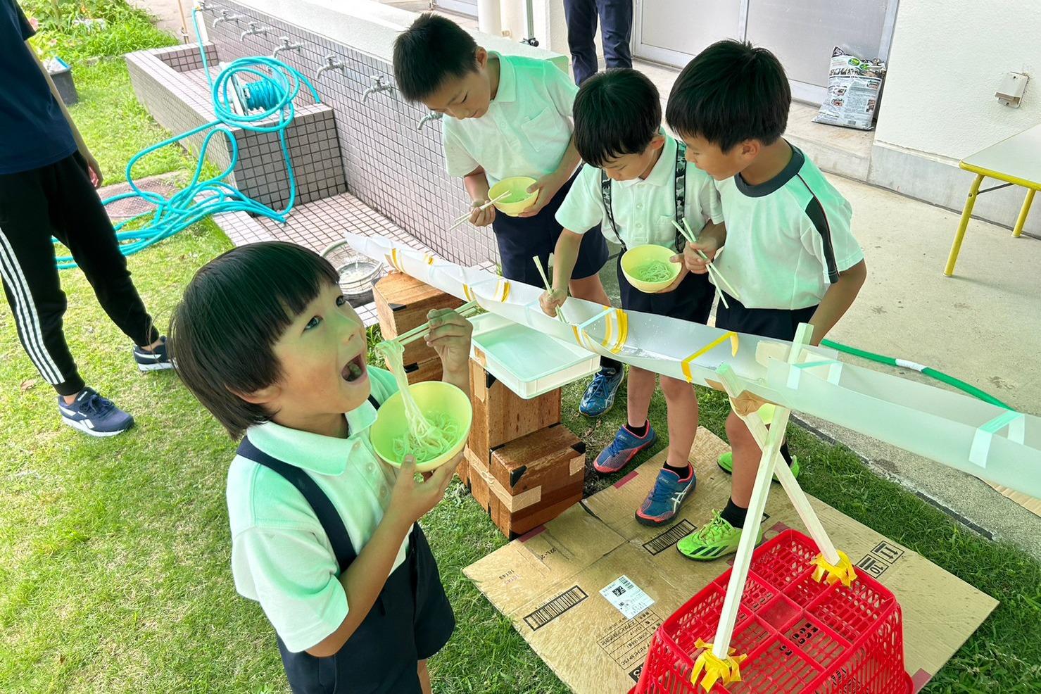 流しそうめん給食のメインビジュアル