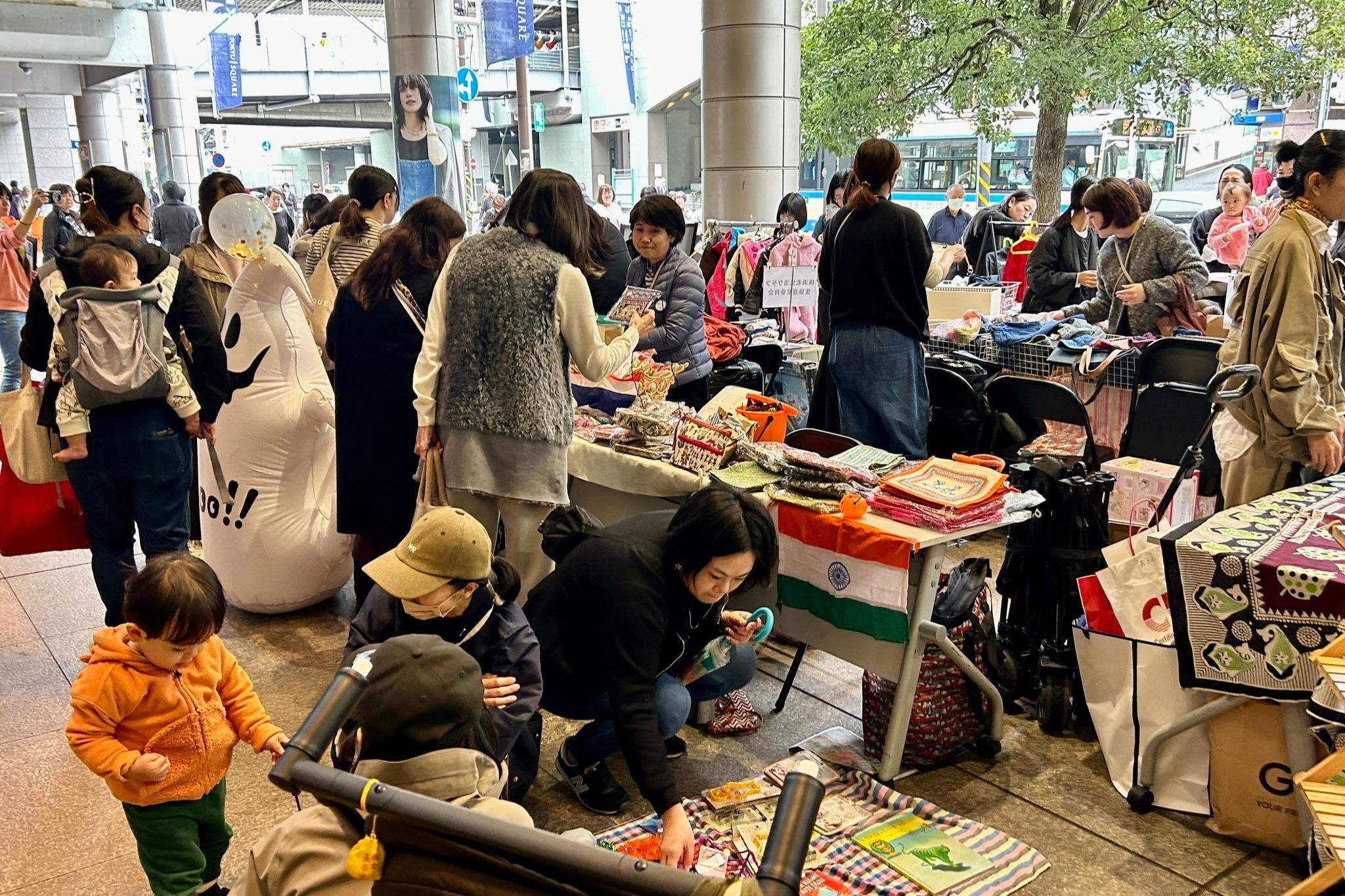 10/31に「子ども服リユースマルシェ」を開催しました！のメインビジュアル