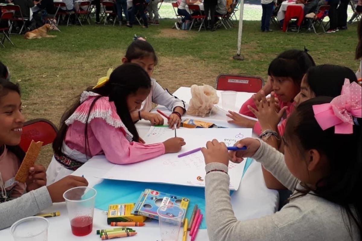 メキシコシティの先住民グループ、「オトミ」の小学生たちに日本の文房具を贈りたい！！の画像