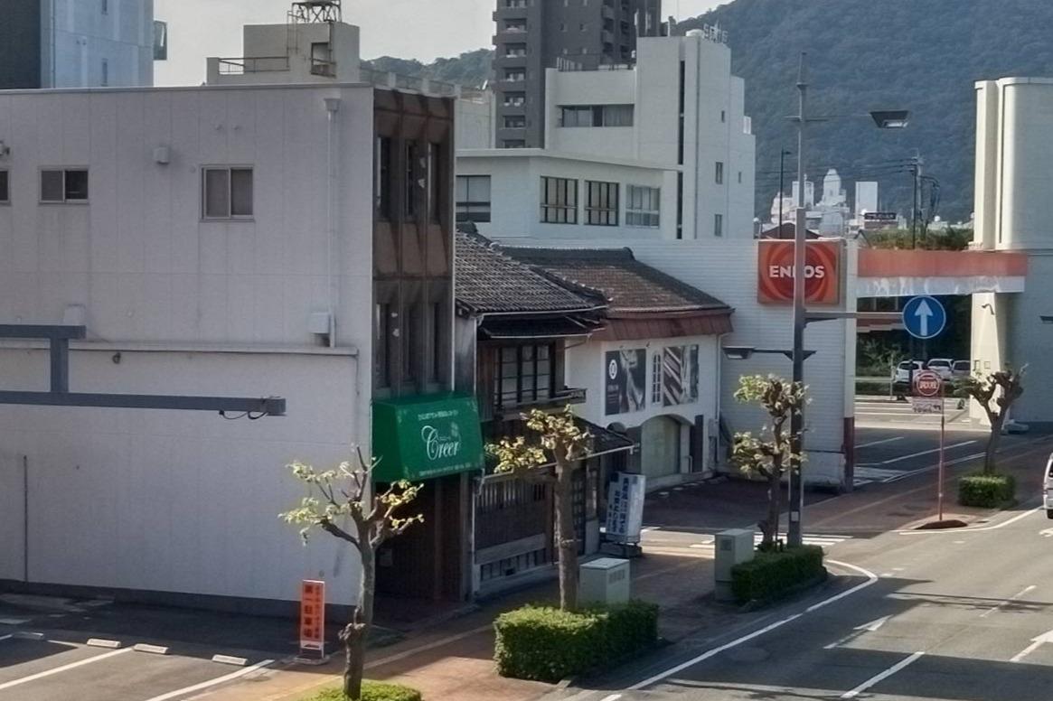Creerは2008．6．4にお店をオープンしました。おかげ様で18年目に入ります。ありがとうございます。バースデードネーションをよろしくお願いします🍀 Image