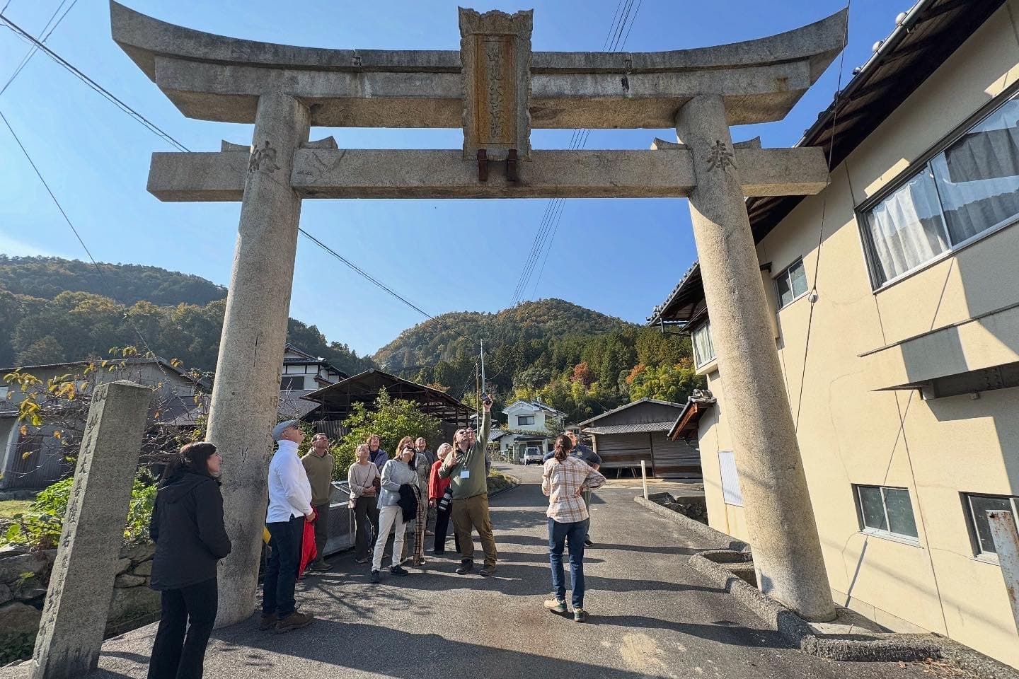 1500年続く石の村から。京都・亀岡の石材店が、人の集う「縁側」をつくるために100万円を集めたい！の画像
