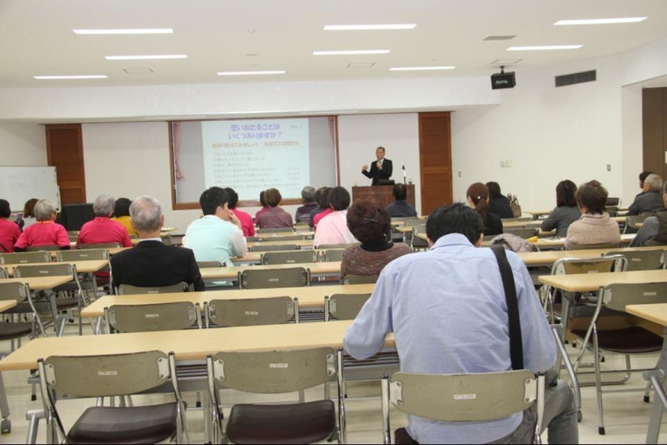 2023年の事業内容:認知症ケア講座(一般人用・小学生用・中学生用・看護学生用・その他)のメインビジュアル
