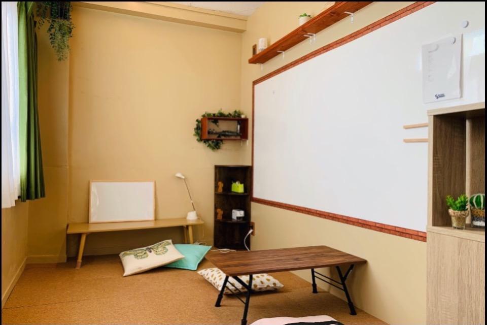 ひとりひとりのための学習支援室 フリースクールふくろうの部屋のメインビジュアル