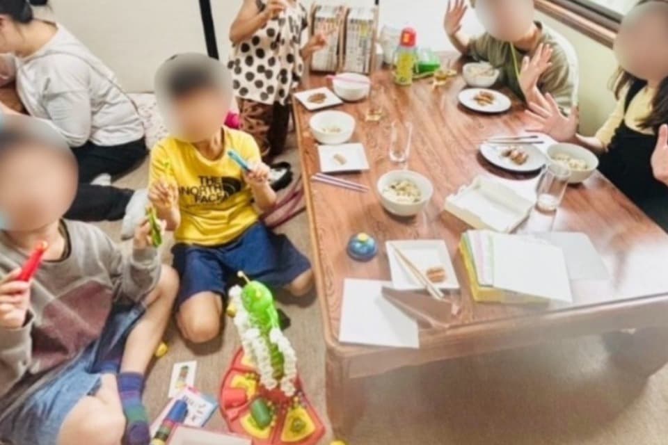 子ども食堂事業〈気軽に集い、過ごせる居場所づくり〉のメインビジュアル