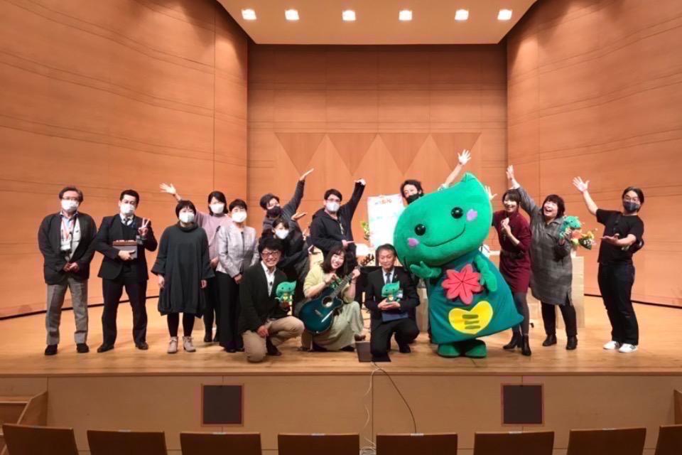 シニア世代の「デジタル・ディバイド」の解消①【横浜市緑区のシニア向けYouTube生配信番組「みどりオンライン祭り2020」】 Main Visual