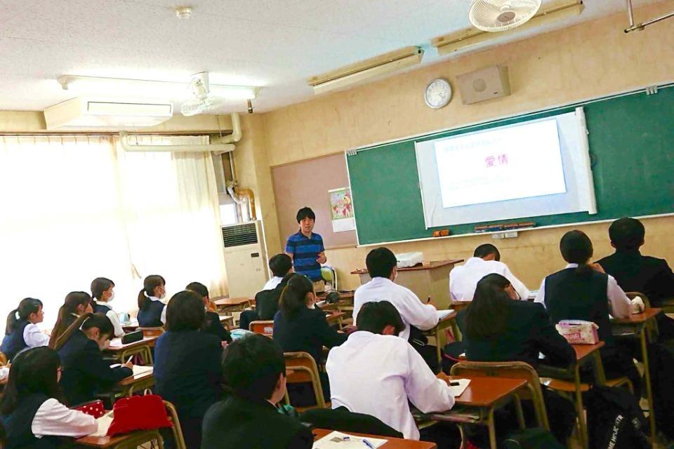 中高生向けキャリア教育コーディネート事業のメインビジュアル