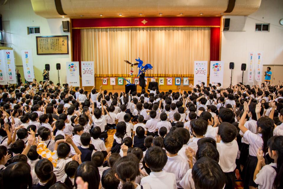 学校公演のメインビジュアル