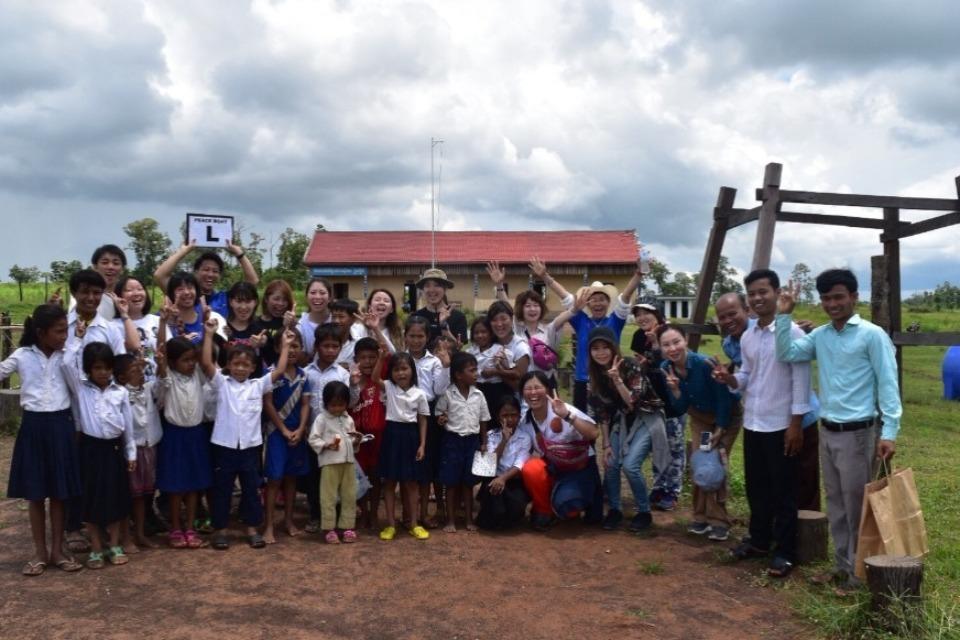 カンボジアから地雷をなくそう100円キャンペーン~地雷原を小学校に!~のメインビジュアル