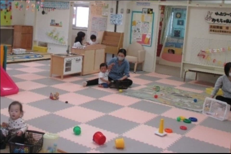 地域子育て支援拠点(ゆったりーのゆうゆうひろば)のメインビジュアル