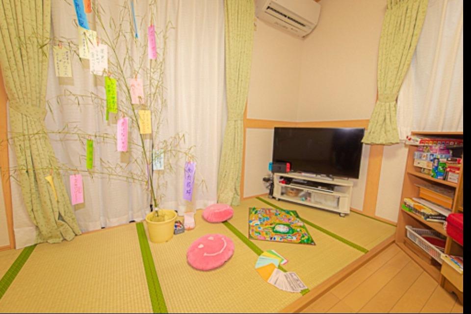 子どもシェルター「カリヨン茜の家」「カリヨン木かげの家」(子どもの家ガールズ、ボーイズから名称変更)のメインビジュアル