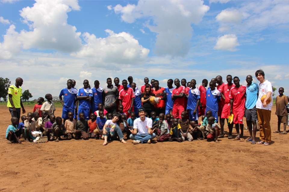 南スーダン難民とコミュニティの方々によるサッカーチーム設立のサポートのメインビジュアル