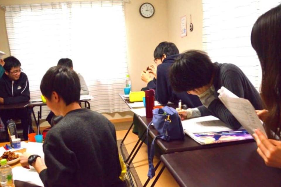 受験カコタム(高校・大学等受験対策勉強会)のメインビジュアル