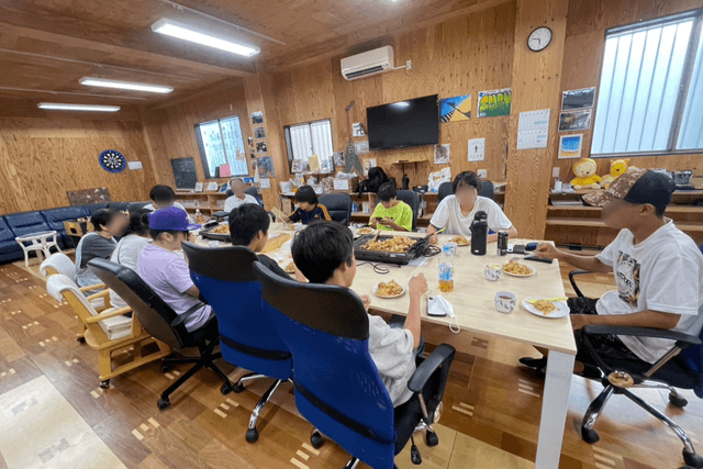 居場所を1日開館する支えになります Image