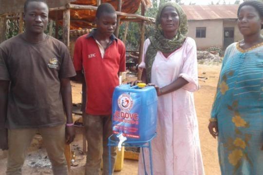 公共施設に大型手洗い装置を2つ届けることができます。の画像