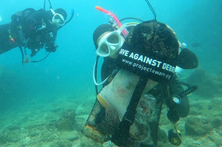 清掃道具購入費(カラビナ、ロープ、ごみ袋、防刃手袋など) Image