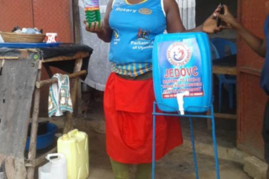 公共施設に大型手洗い装置を2つ届けることができます。の画像