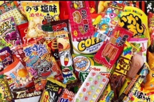 カンボジアの孤児院の子どもたちへ日本の駄菓子と文房具のお土産代の画像