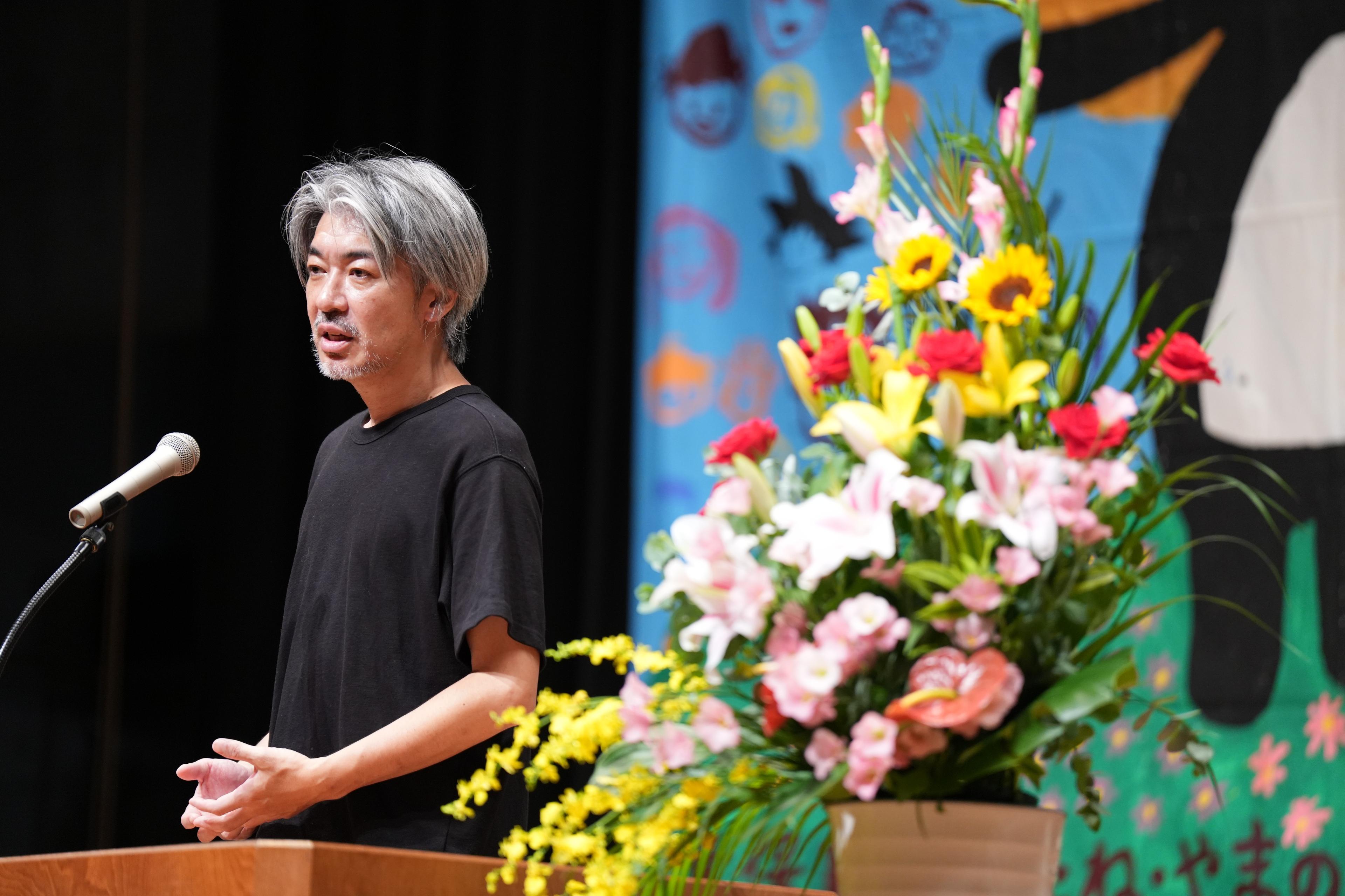 長倉顕太さんによるチャリティ講演会の画像