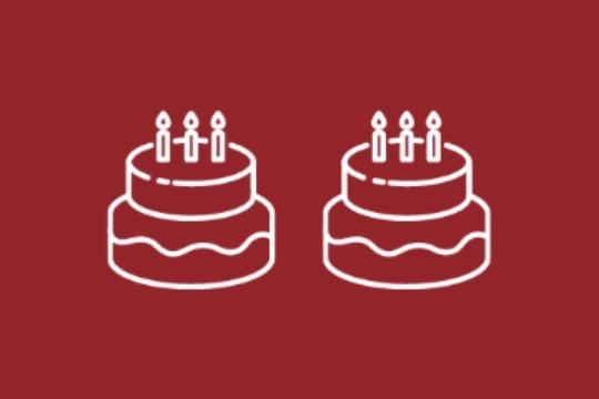 クリスマスケーキを2家庭に届けるの画像