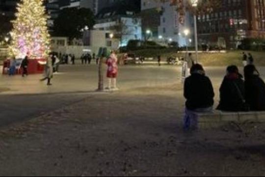 10人の10代へ夜回りの時にお菓子と相談カードを配れますの画像