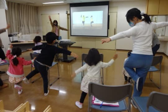 踊りながら自然に身体のバランスを整える配信動画コンテンツ制作に、ご支援ください。の画像