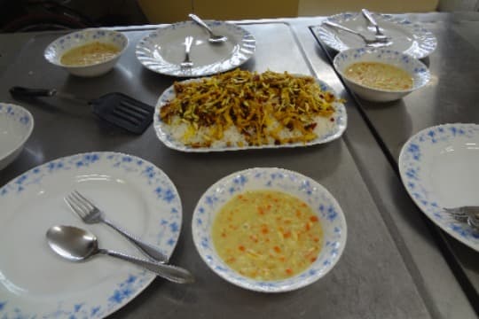 【イランの美しい写真カードまたはペルシャ料理ブックをお届けするコース】の画像