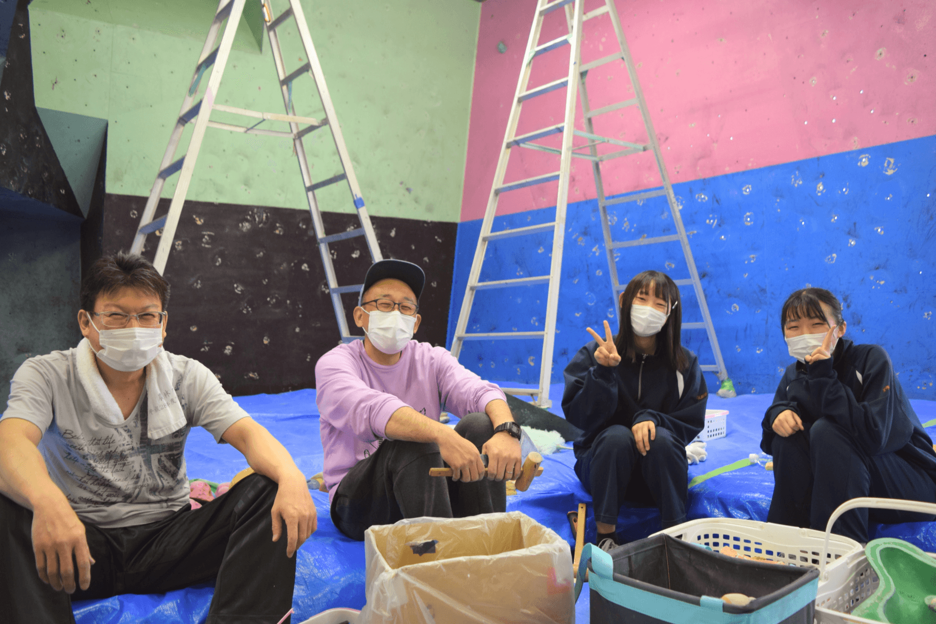 12人の高校生が保険に加入でき、安心してボランティア活動に参加できます。 Image