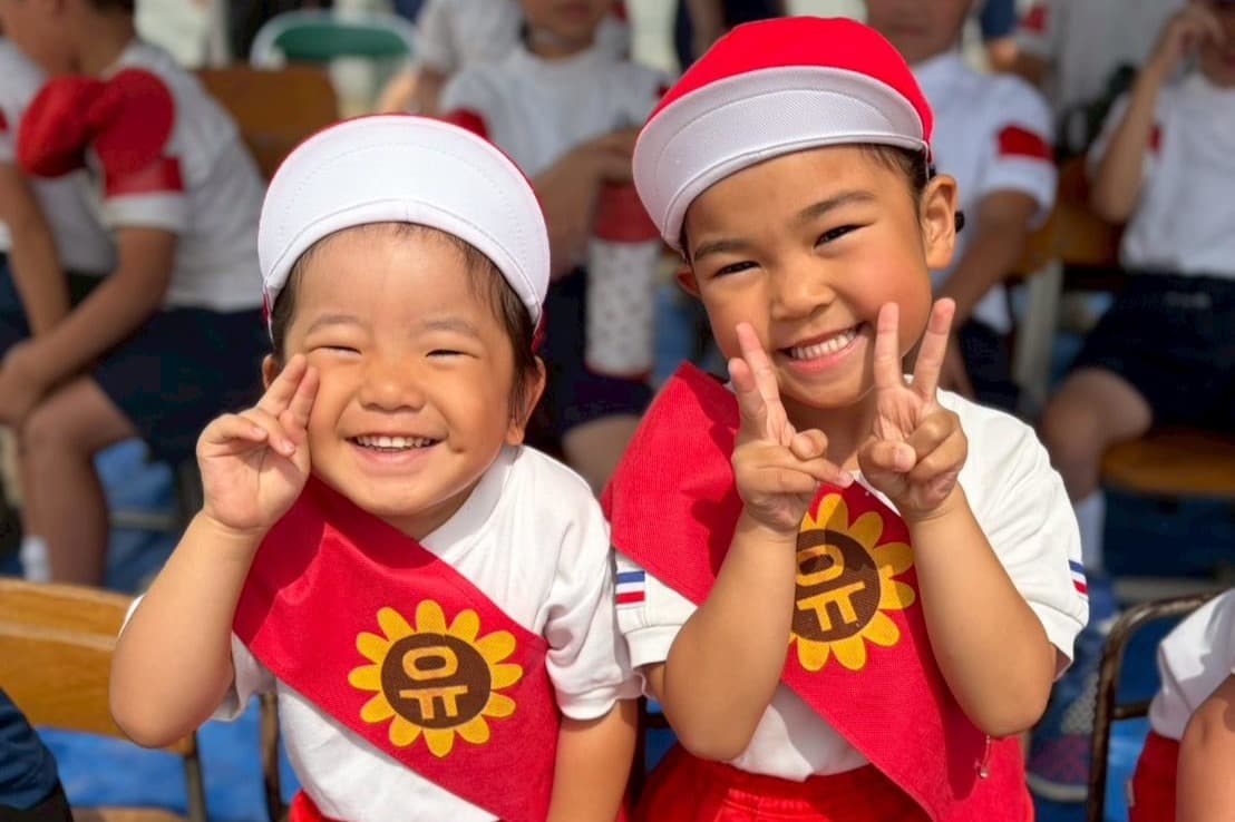 【継続寄付9人】で、子どもたちが安心して学校生活を送るための保健室の薬品整備、または本と出会い、言葉や想像力を広げるための図書購入を行うことができます。の画像