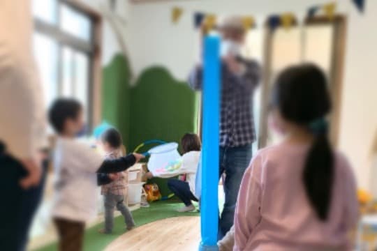 子どもたちを見守り続けるための人件費 Image