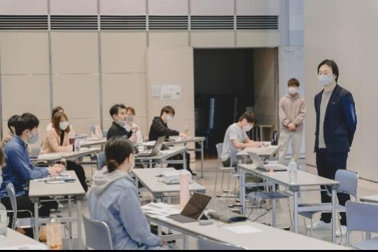 先輩起業家や社会活動の実践者による研修会を実施し、アイデアを形にしていくためのノウハウ習得につなげることができますの画像