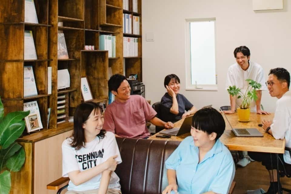 まるオフィスの画像
