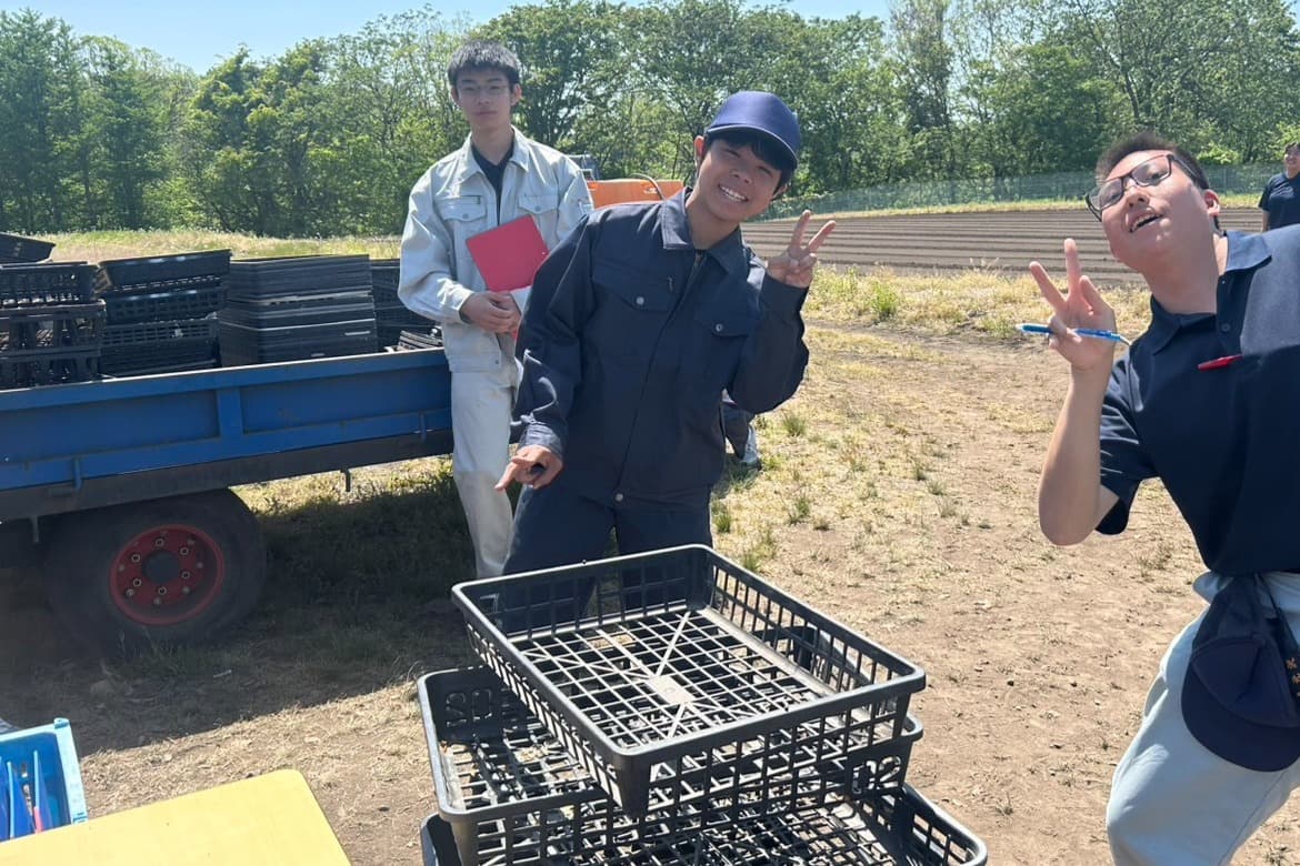 奨学生の声|大阪府 → 青森県立名久井農業高等学校のメインビジュアル
