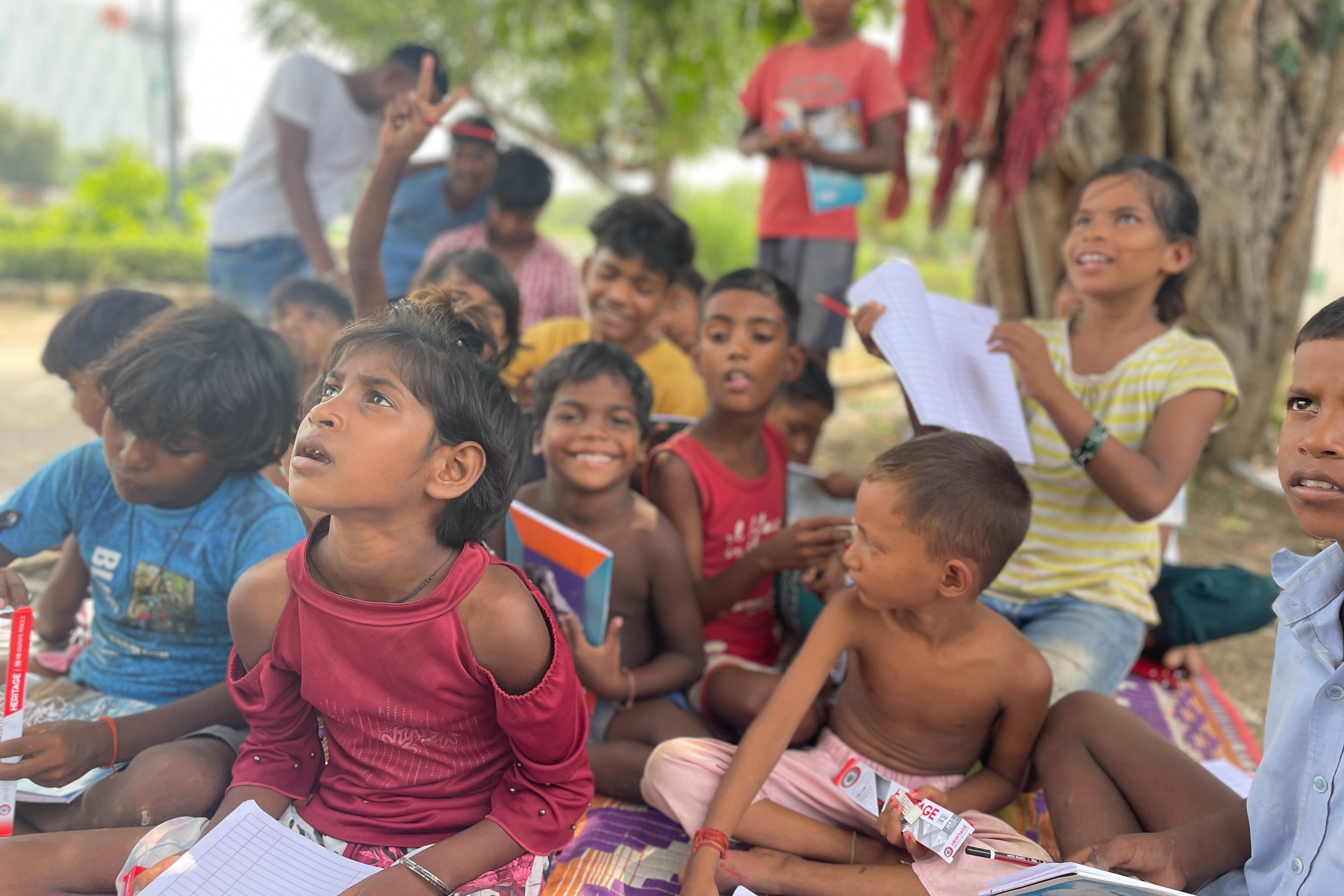 12月の活動報告のメインビジュアル