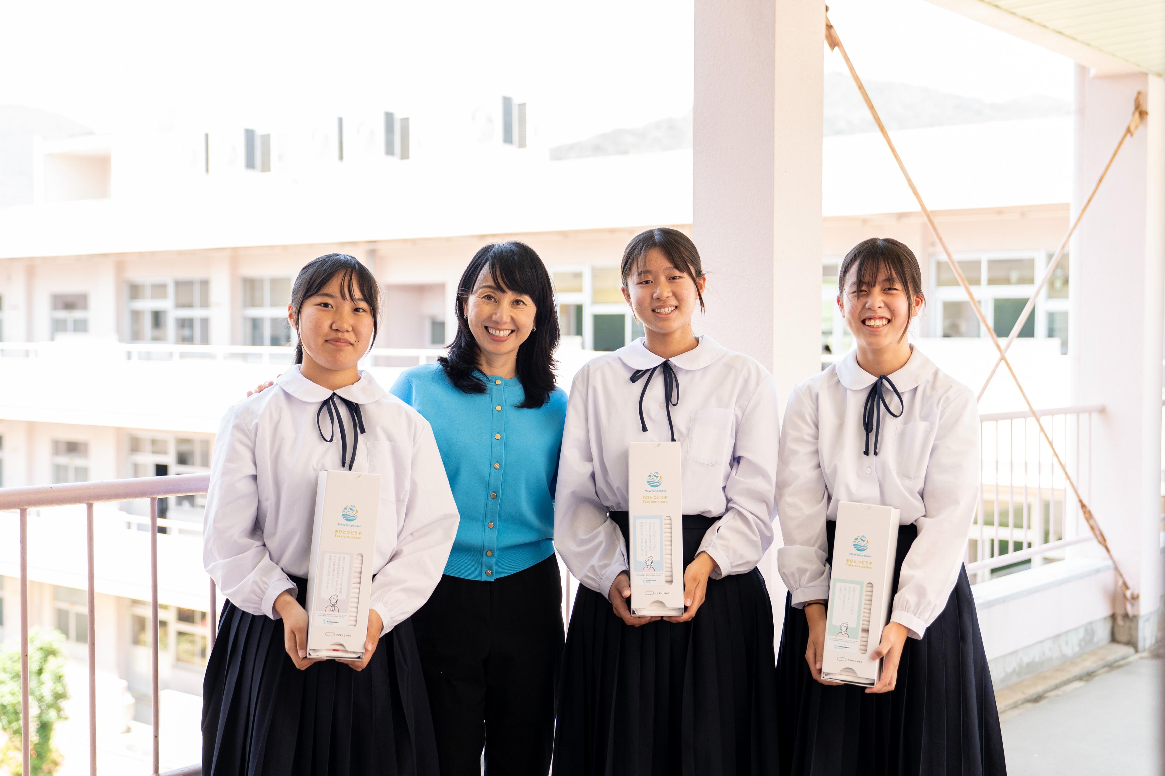 東尾理子のバースデードネーションー子供たちへ包括的性教育と生理用ナプキンを〜の画像