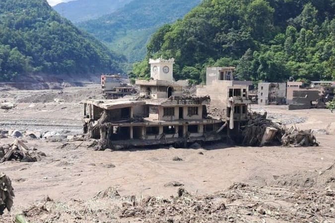 ネパール洪水緊急支援募金の画像