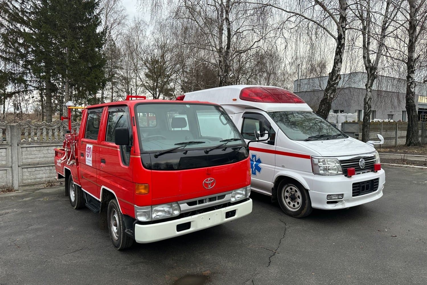 岡山の救急車・消防車を、ウクライナの町へ。海を渡る輸送費、1台分150万円の画像